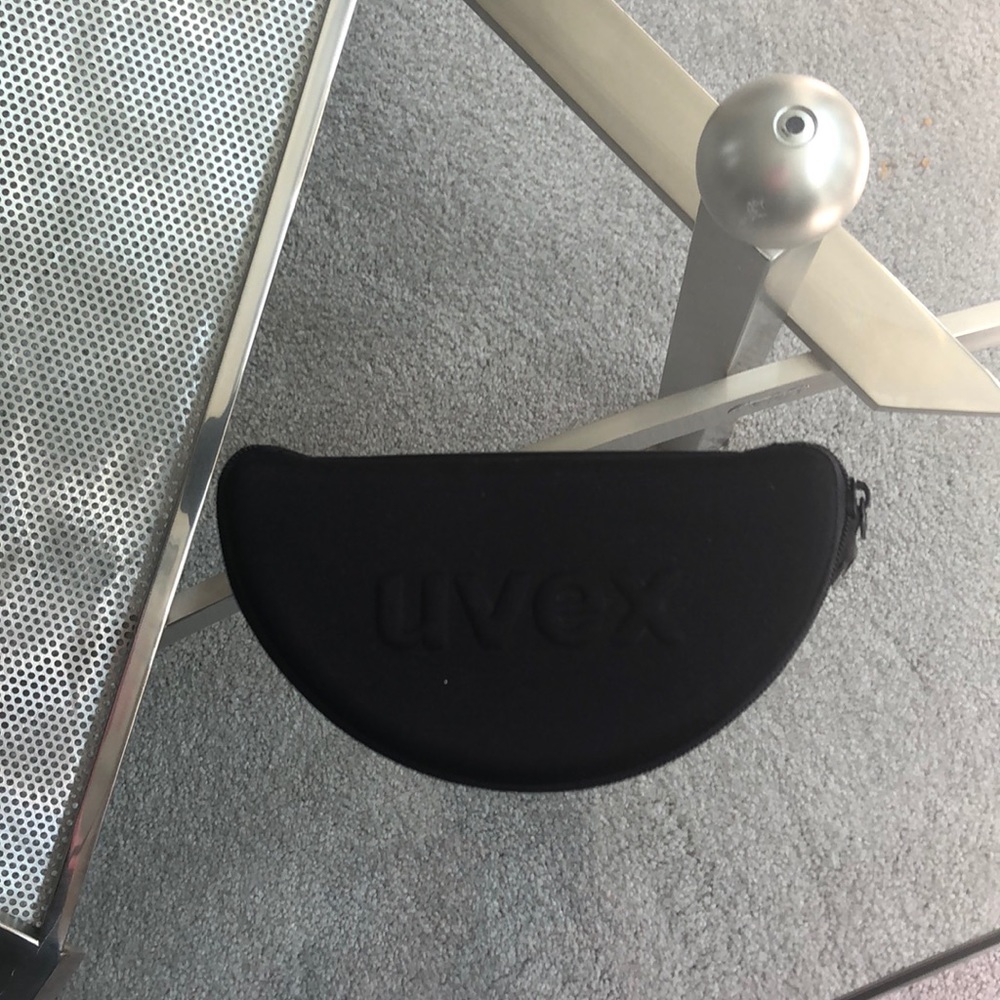 Uvex eyeglass/lens case